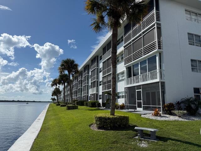 PORTS O CALL CONDO S A, B - Residential