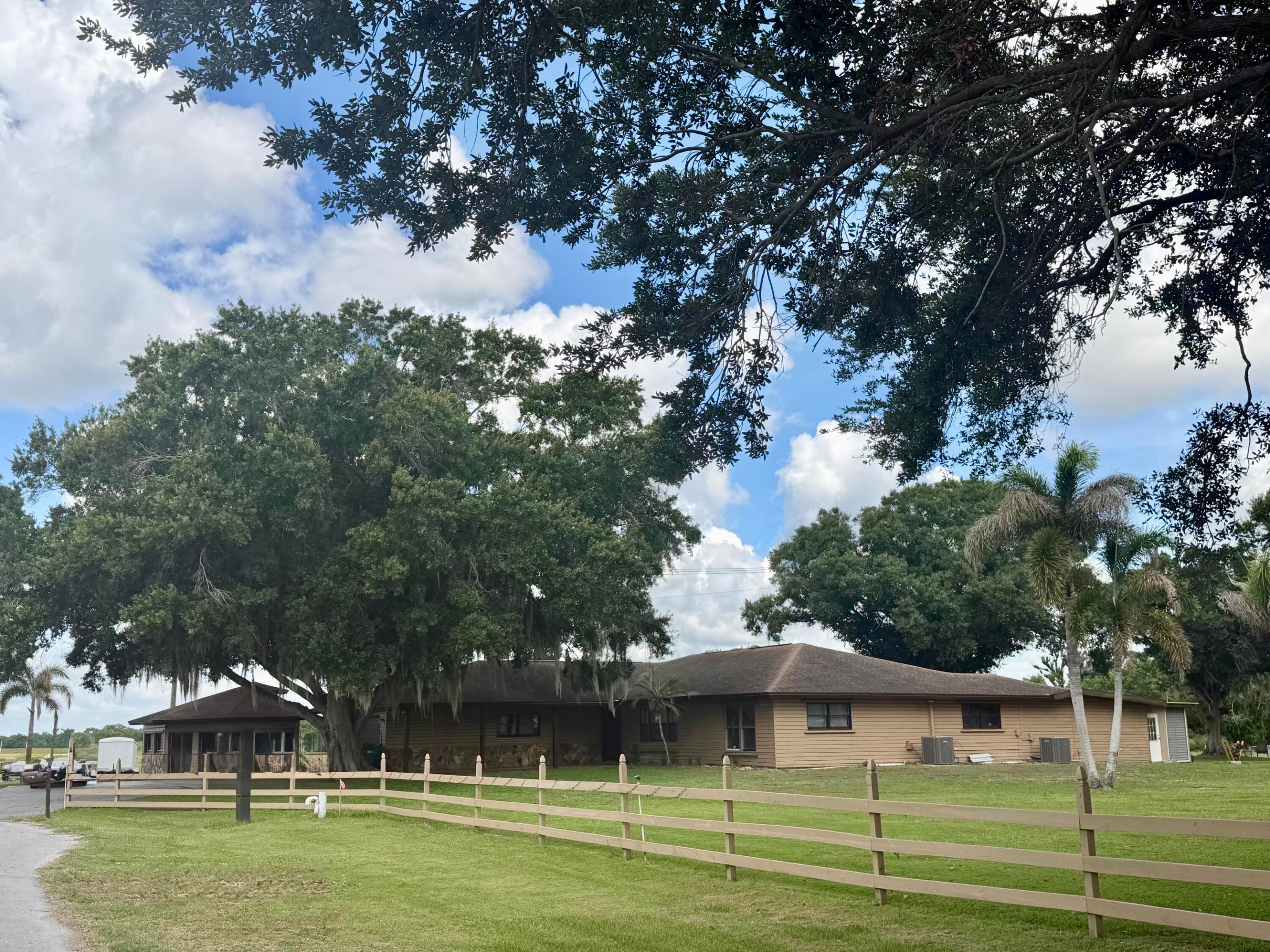 TAYLOR CREEK - Residential