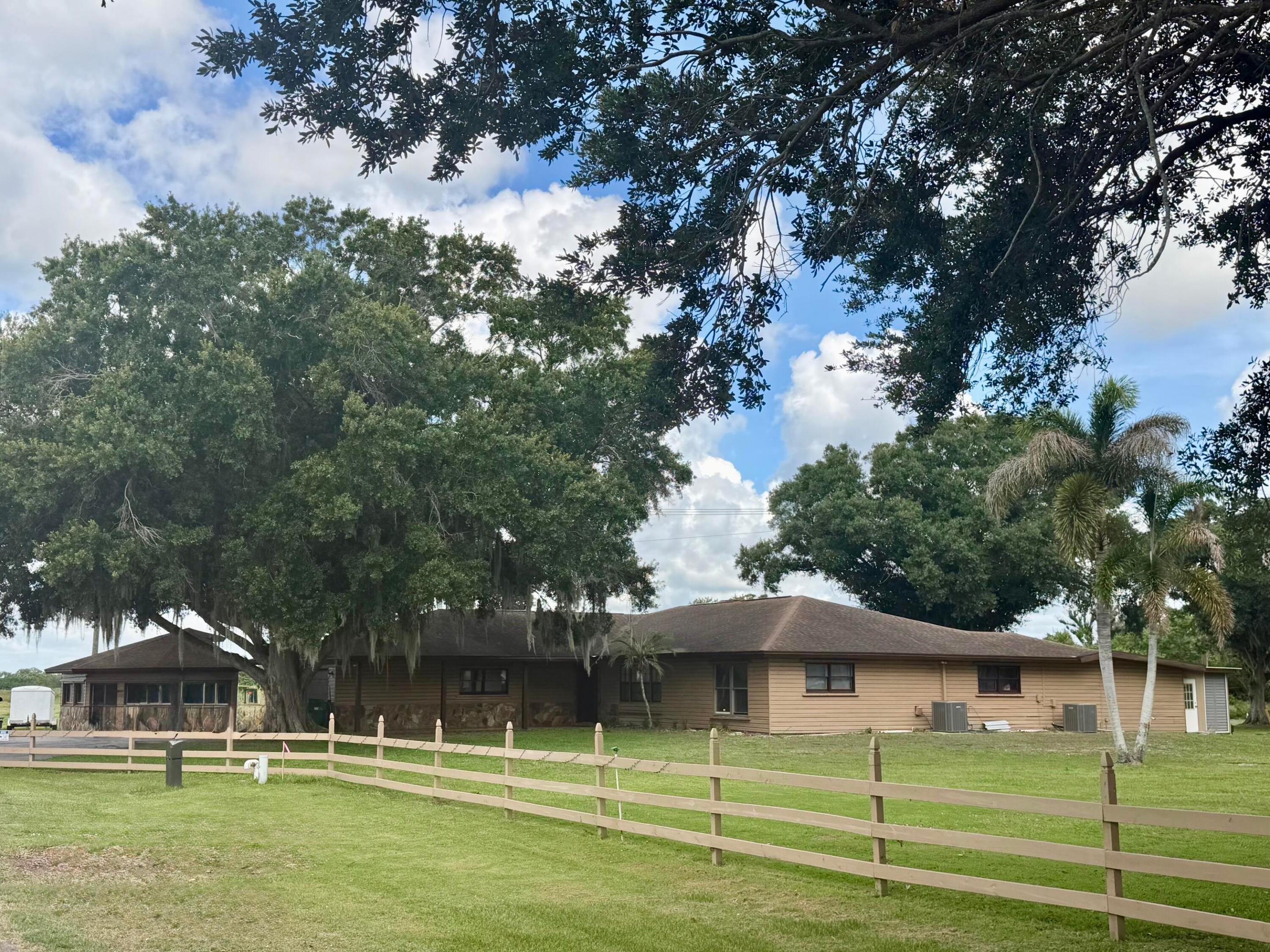TAYLOR CREEK - Residential