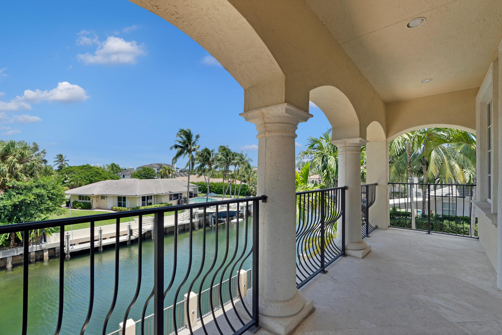 SUN AND SURF - Residential