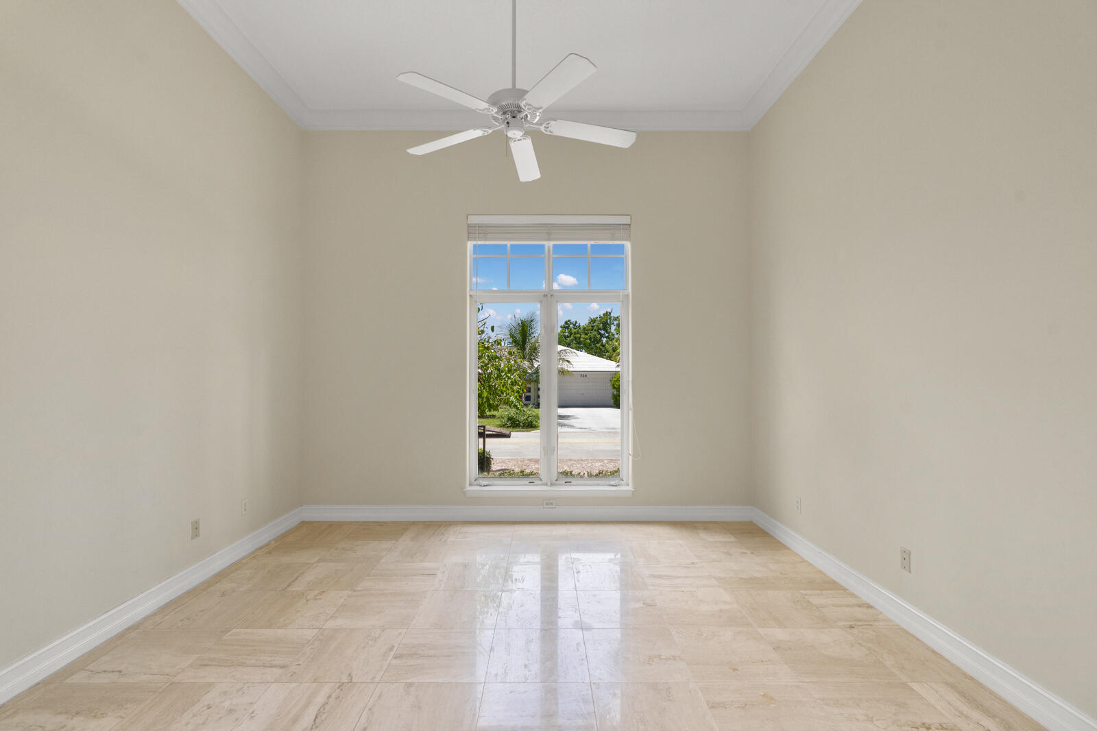 SUN AND SURF - Residential