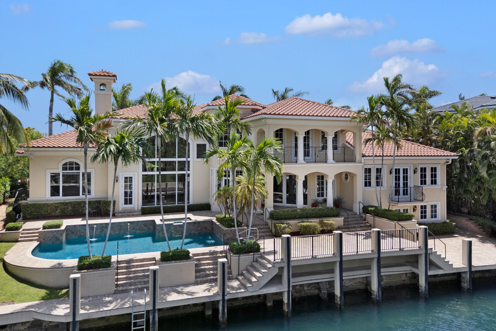 SUN AND SURF - Residential