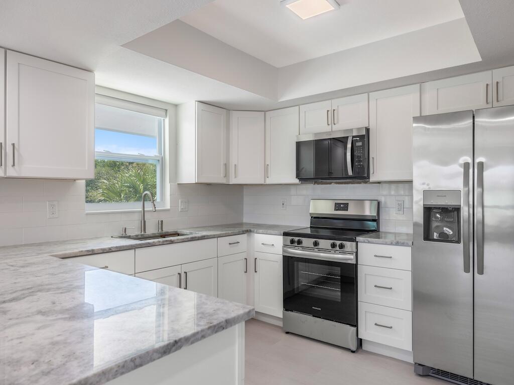 OCEAN VIEW SUBDIVISION REPLAT HOLLEY & MORGAN - Residential Income