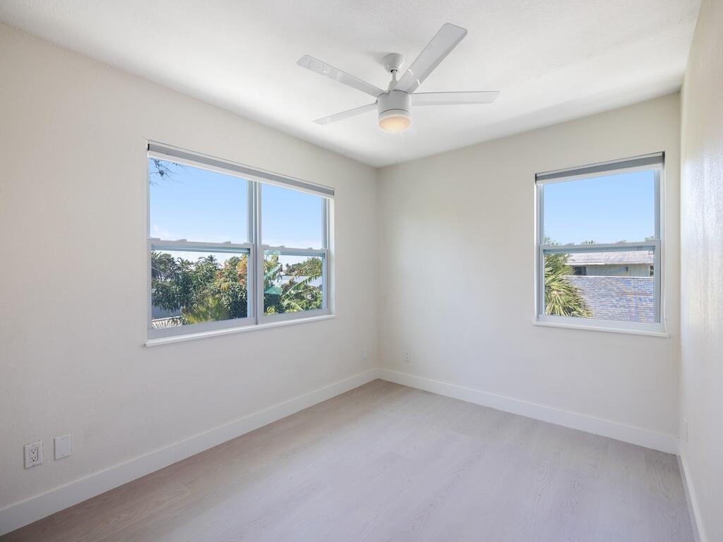 OCEAN VIEW SUBDIVISION REPLAT HOLLEY & MORGAN - Residential Income