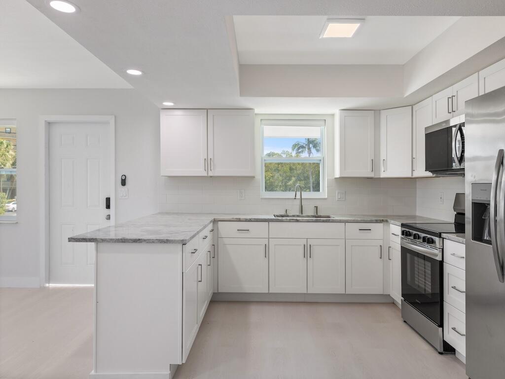 OCEAN VIEW SUBDIVISION REPLAT HOLLEY & MORGAN - Residential Income