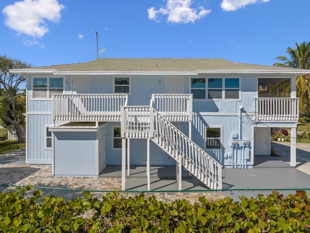 Photo of 741 Hernando Street, Fort Pierce, FL 34949 (MLS # R11129725)