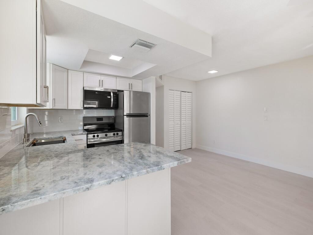 OCEAN VIEW SUBDIVISION REPLAT HOLLEY & MORGAN - Residential Income