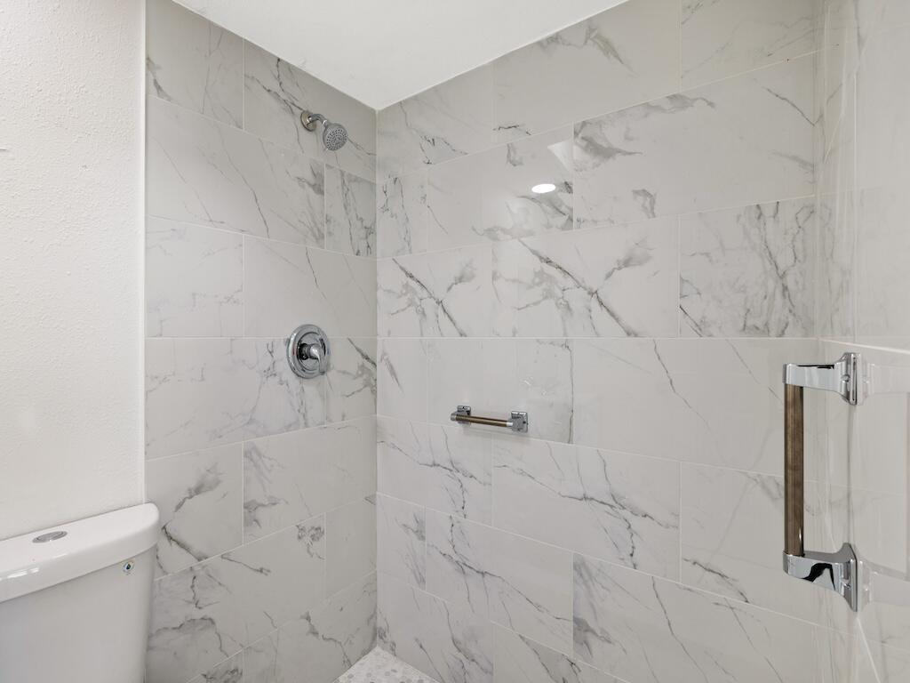 OCEAN VIEW SUBDIVISION REPLAT HOLLEY & MORGAN - Residential Income