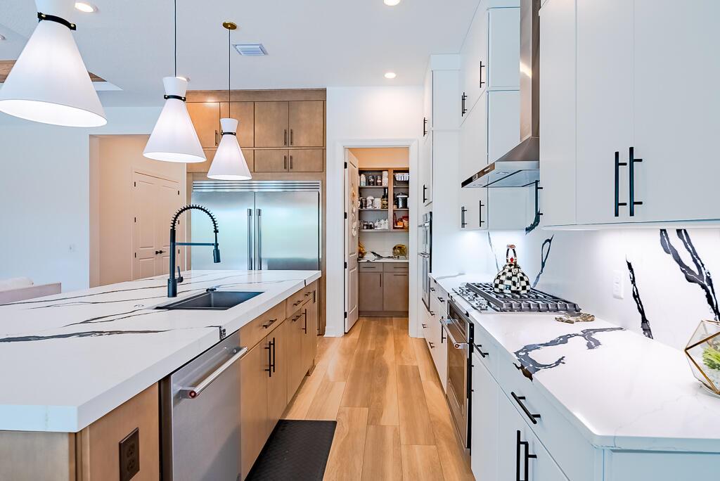 WINDSONG ESTATES - Residential Lease