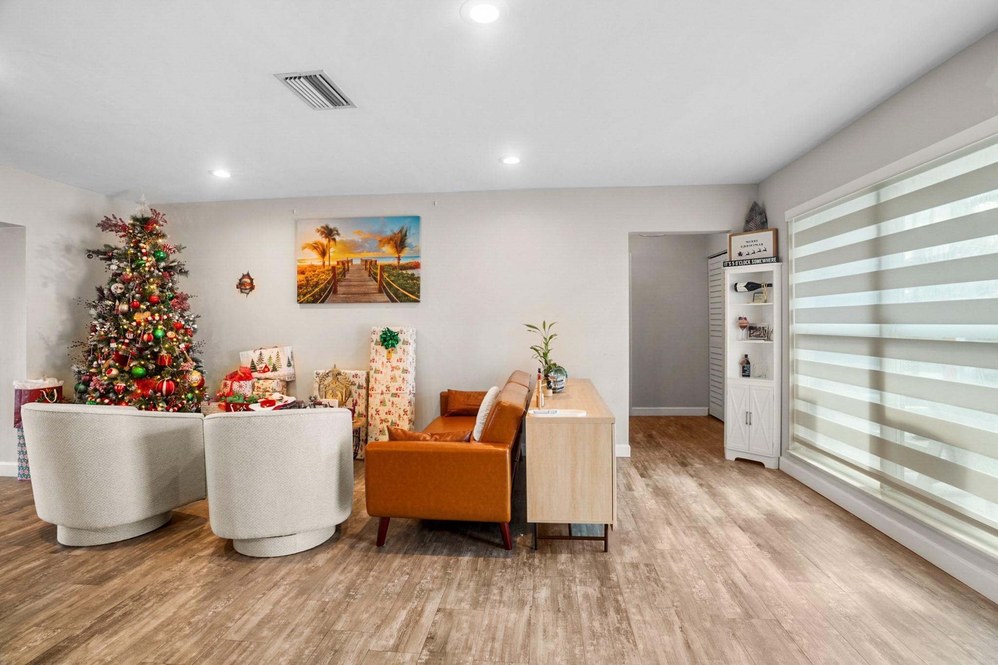 Sunrise Golf Village Sec - Residential