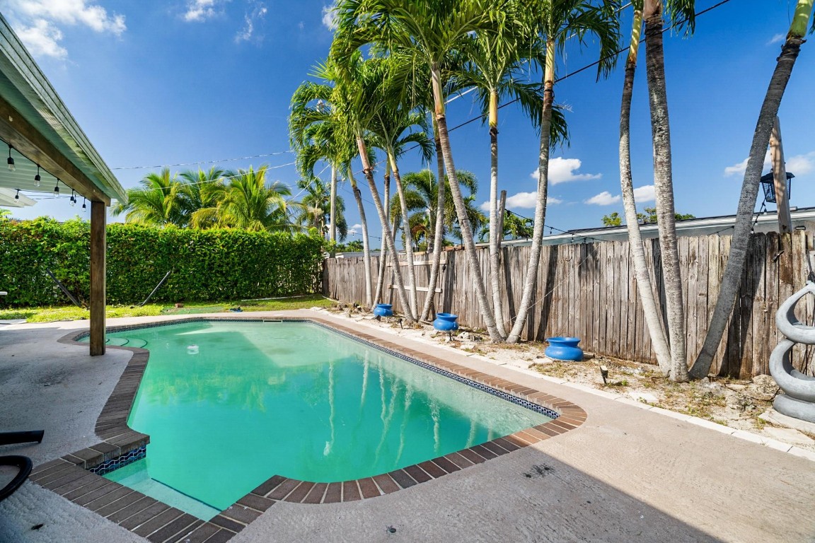 Sunrise Golf Village Sec - Residential