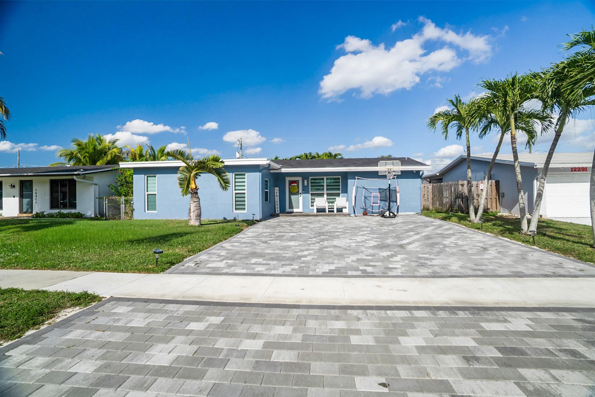 Sunrise Golf Village Sec - Residential