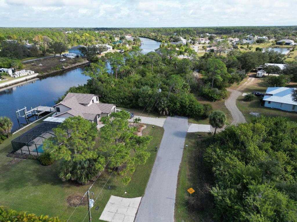 PORT CHARLOTTE SEC 49 - Land