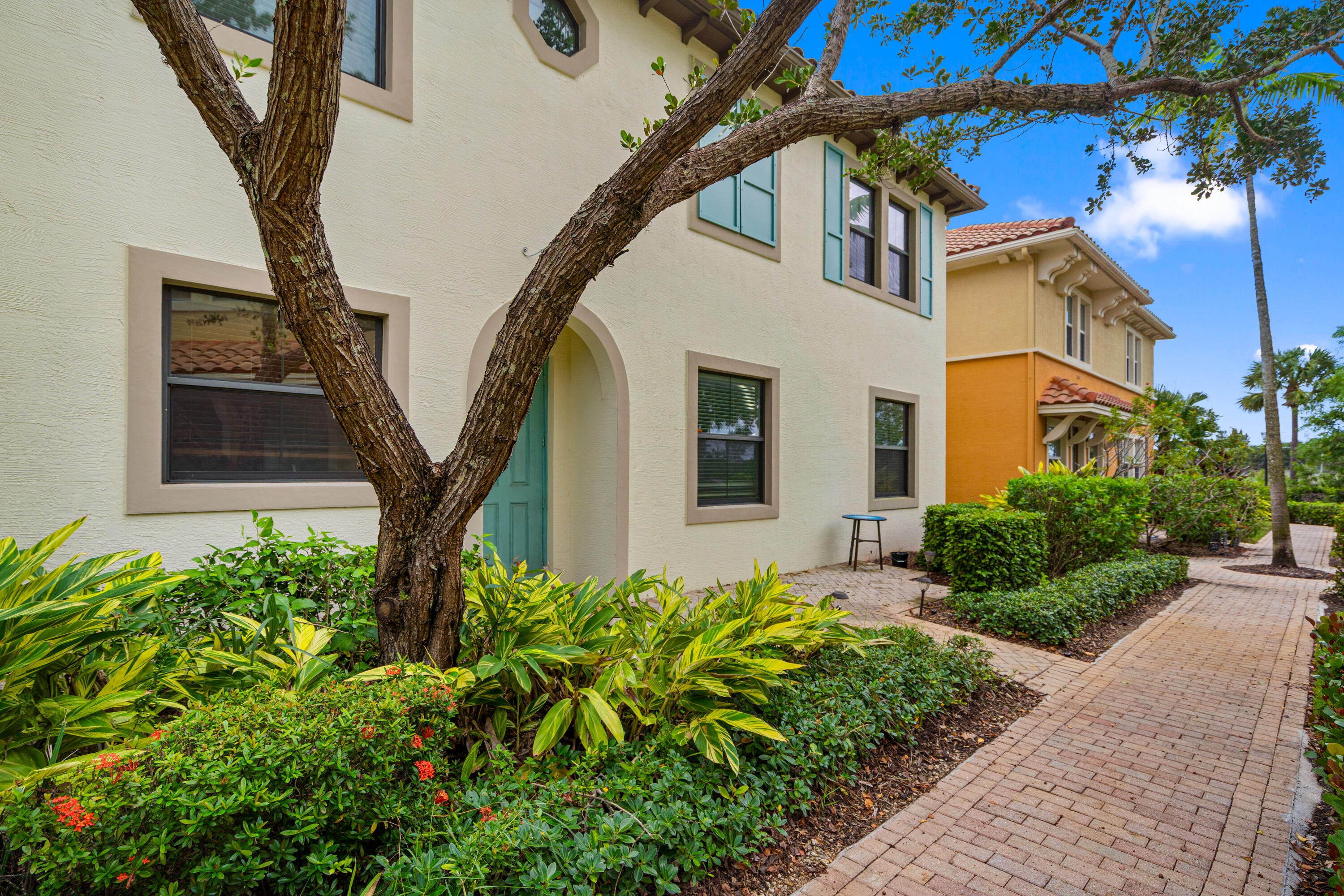 12641 NW 32nd Manor