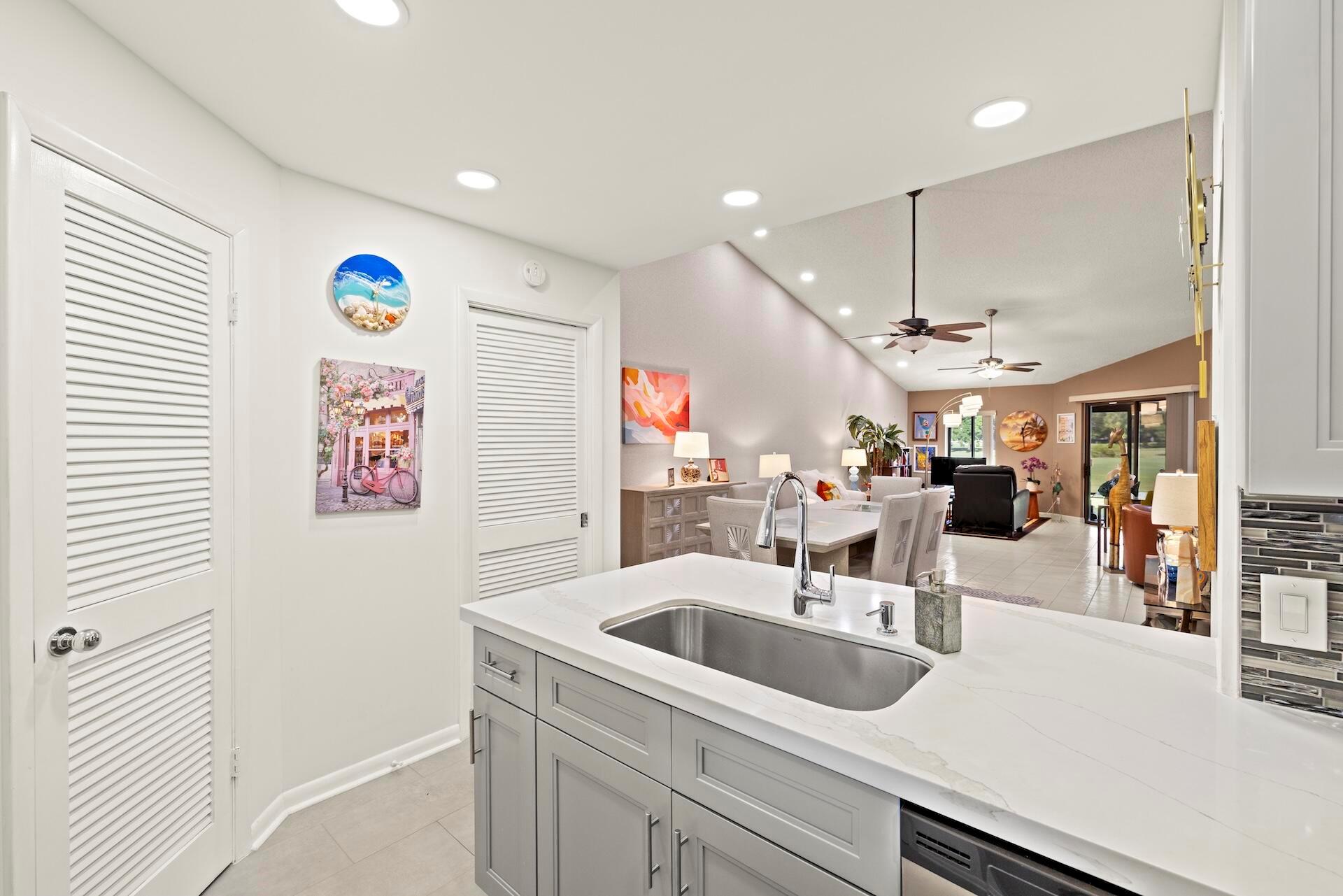 FOUNTAINS OF PALM BEACH C - Residential