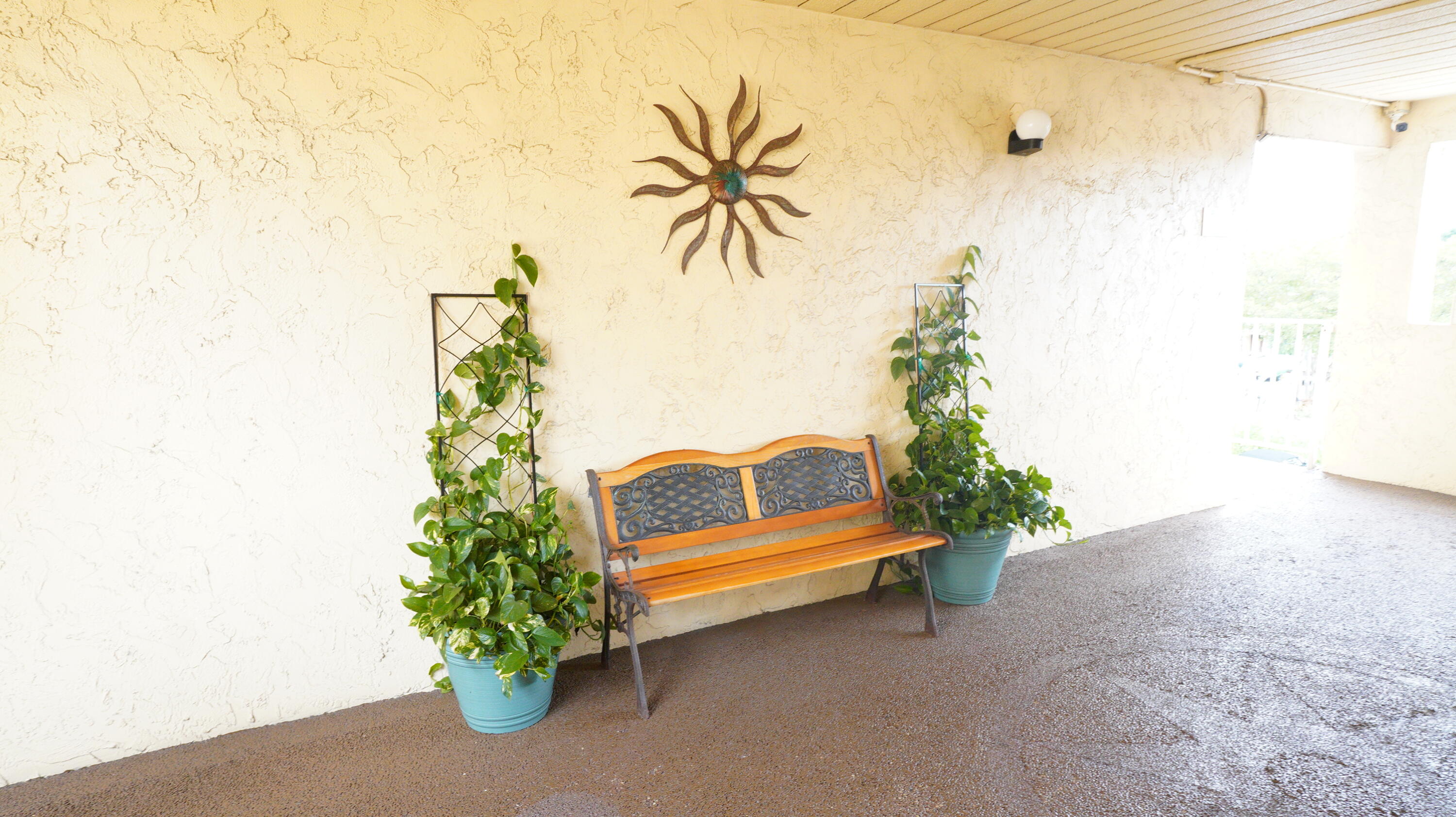 2615 NE 3rd Court 3140