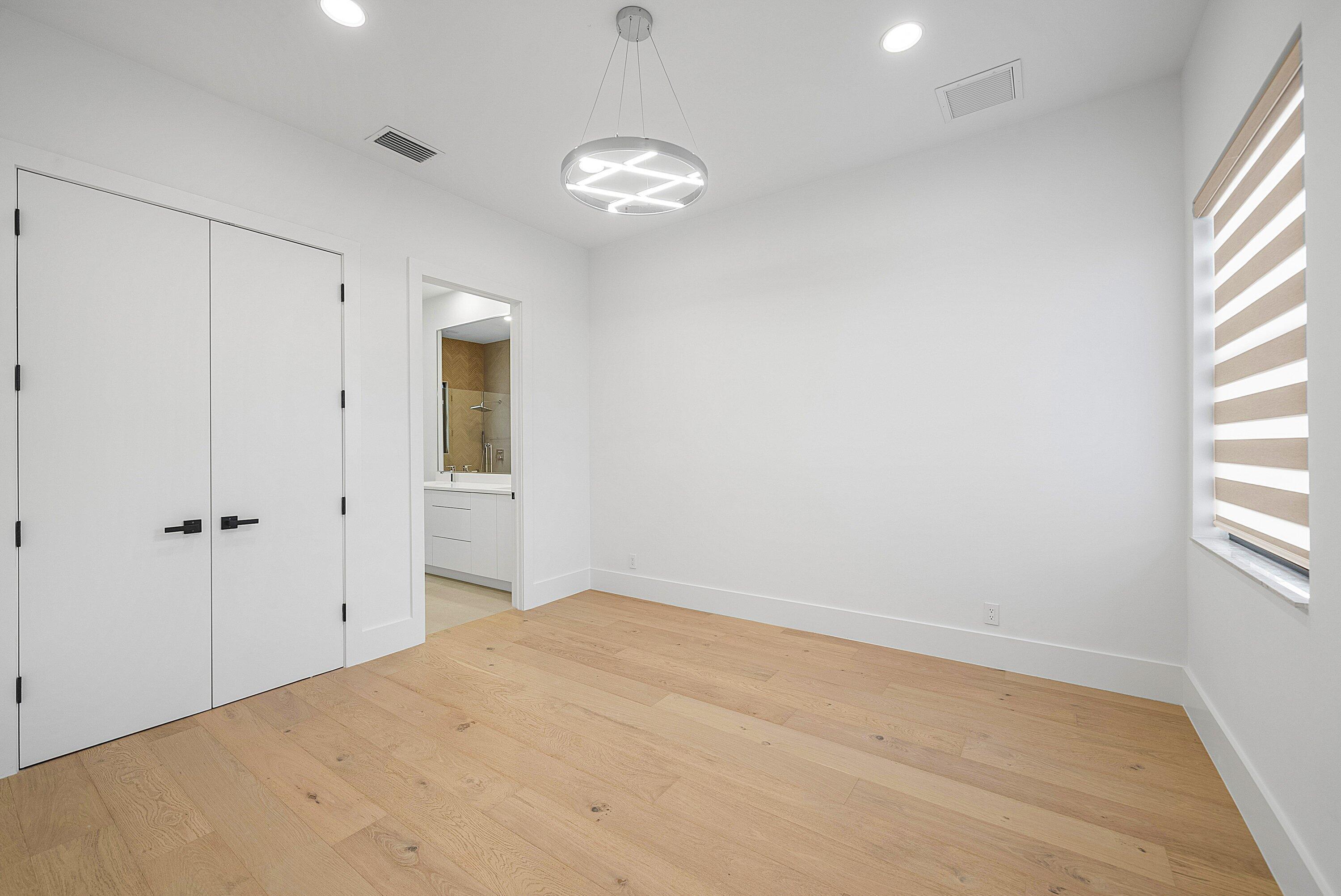 THE OAKS AT BOCA RATON - Residential