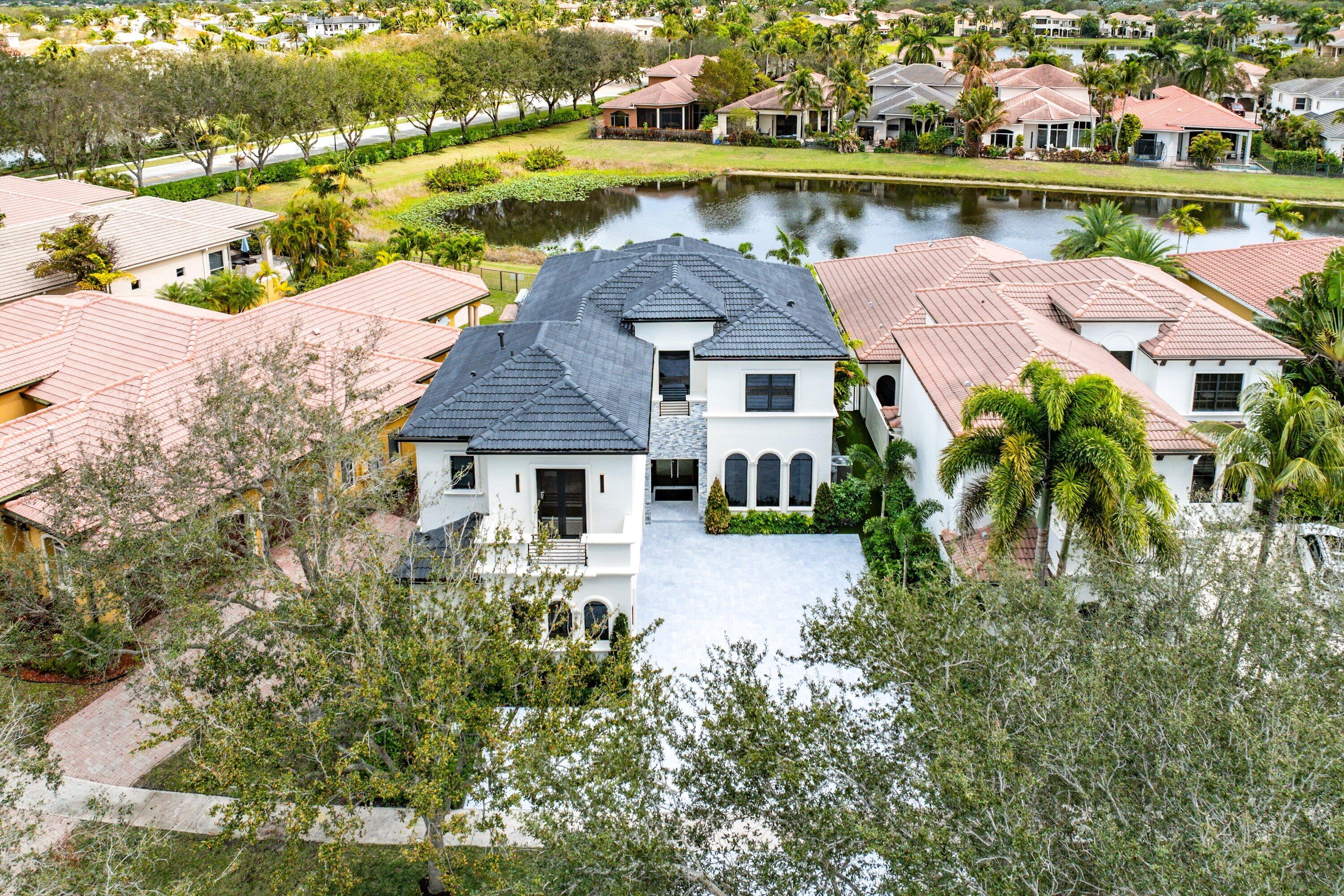 THE OAKS AT BOCA RATON - Residential