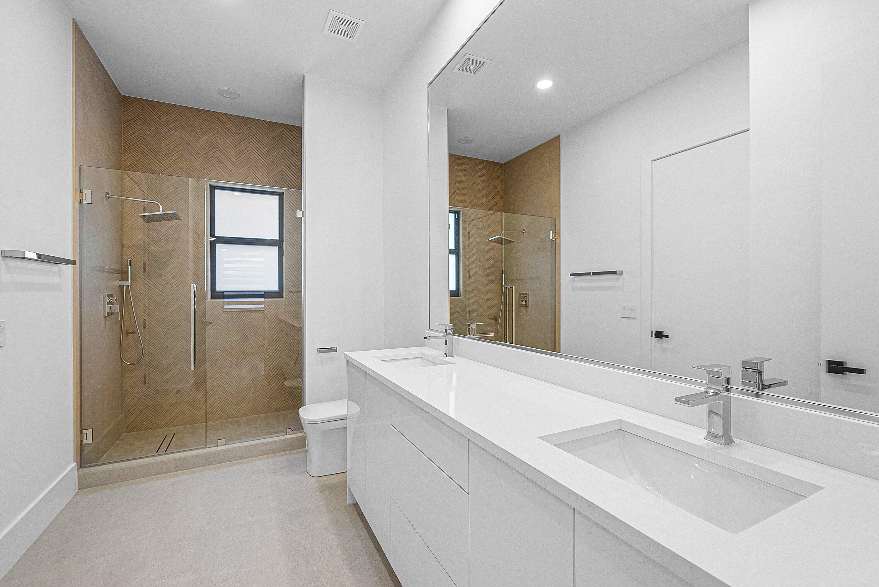 THE OAKS AT BOCA RATON - Residential