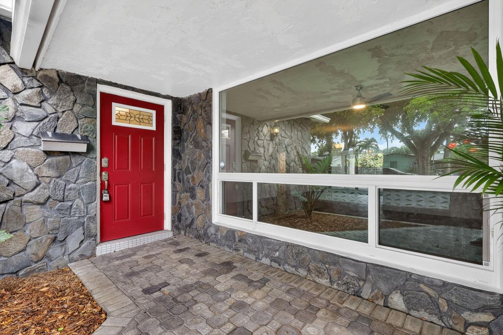 Photo of 5207 SW 91st Terrace, Cooper City, FL 33328 (MLS # B26031078)