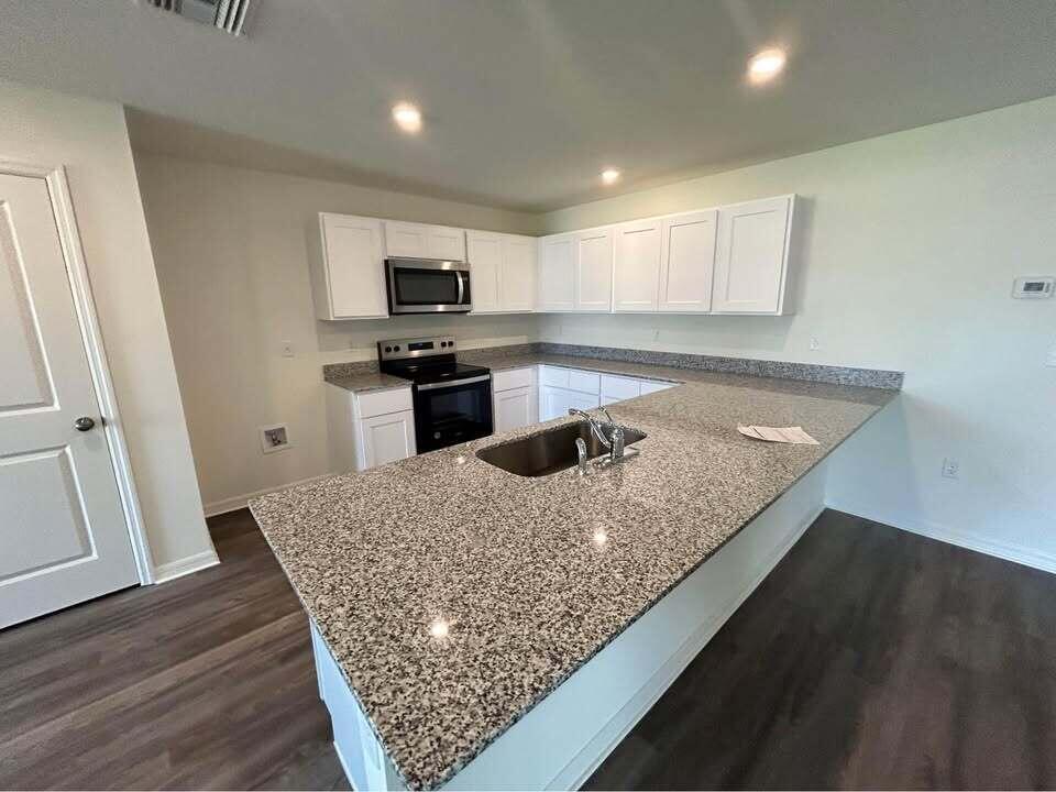 STONERIDGE SUB - Residential Lease