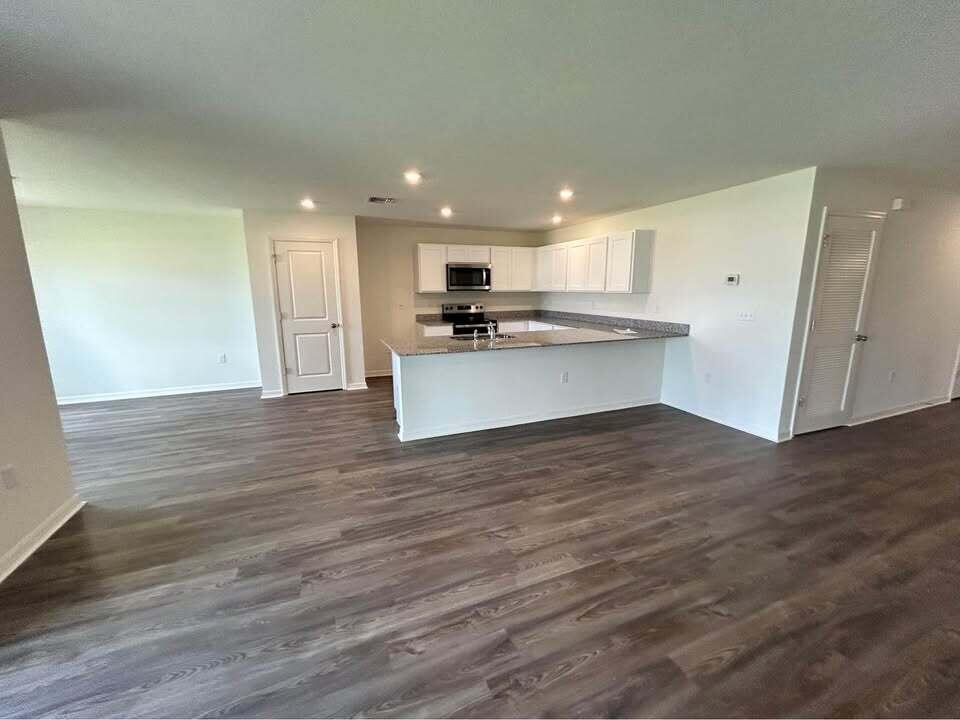 STONERIDGE SUB - Residential Lease