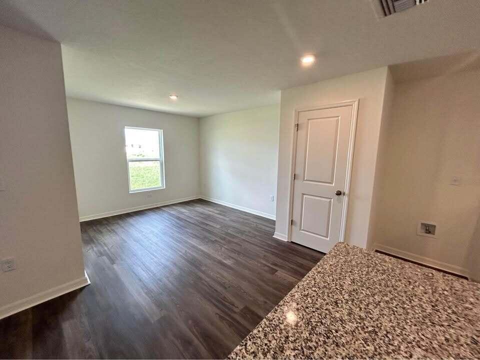 STONERIDGE SUB - Residential Lease