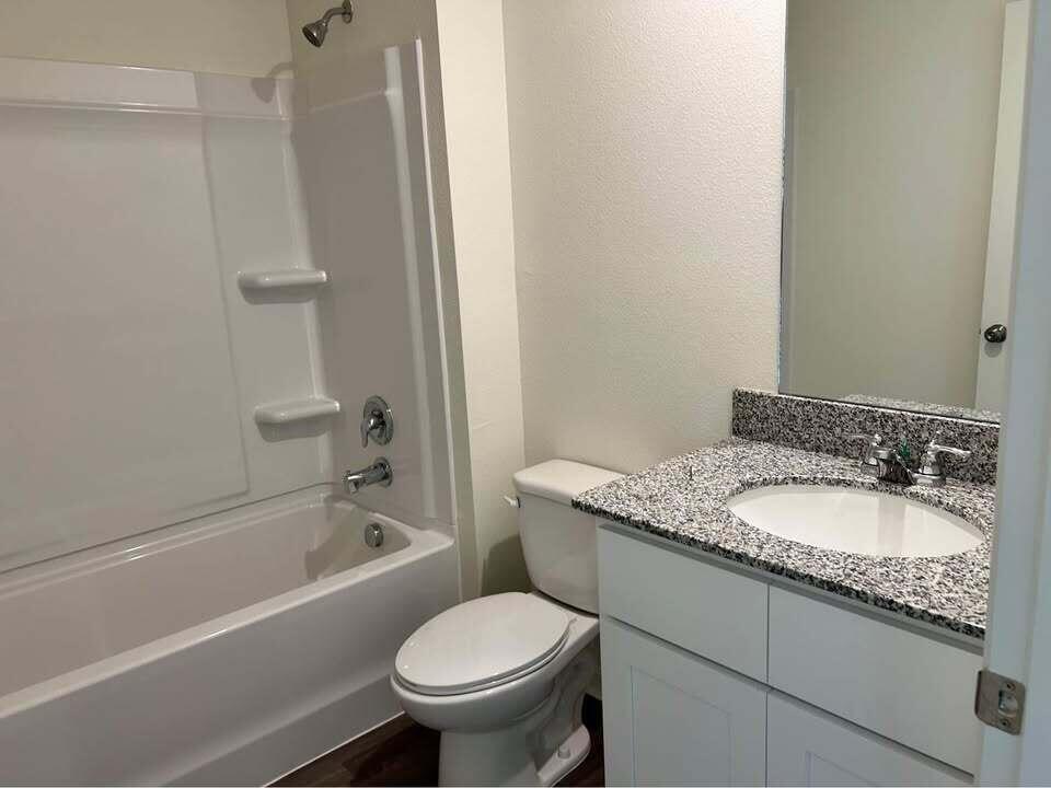 STONERIDGE SUB - Residential Lease