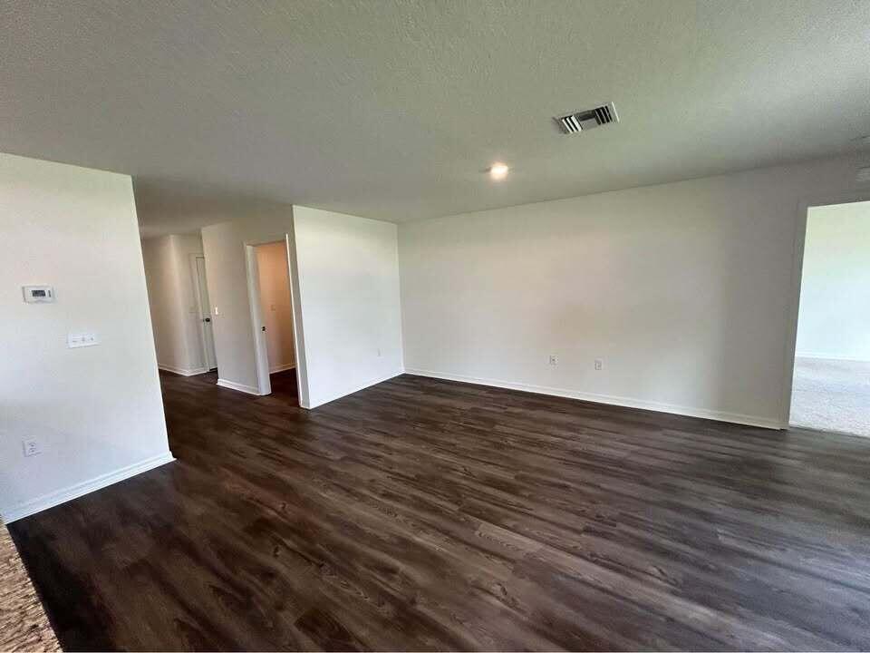 STONERIDGE SUB - Residential Lease