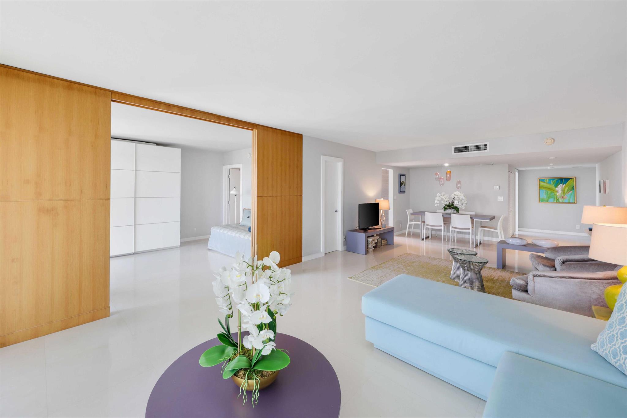 COVE CONDO - Residential