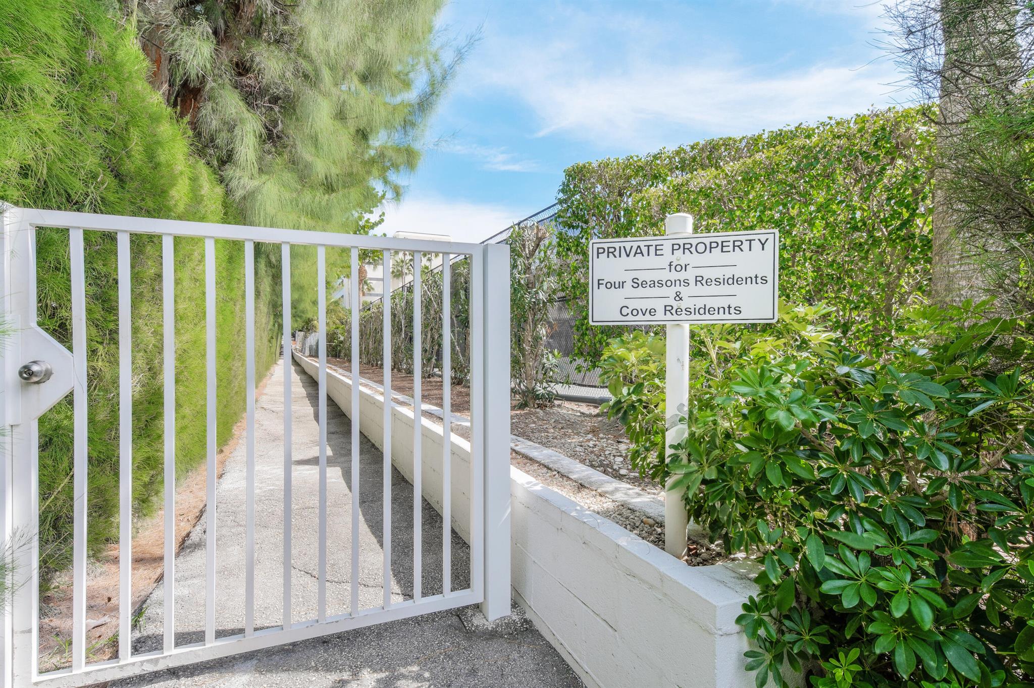 COVE CONDO - Residential