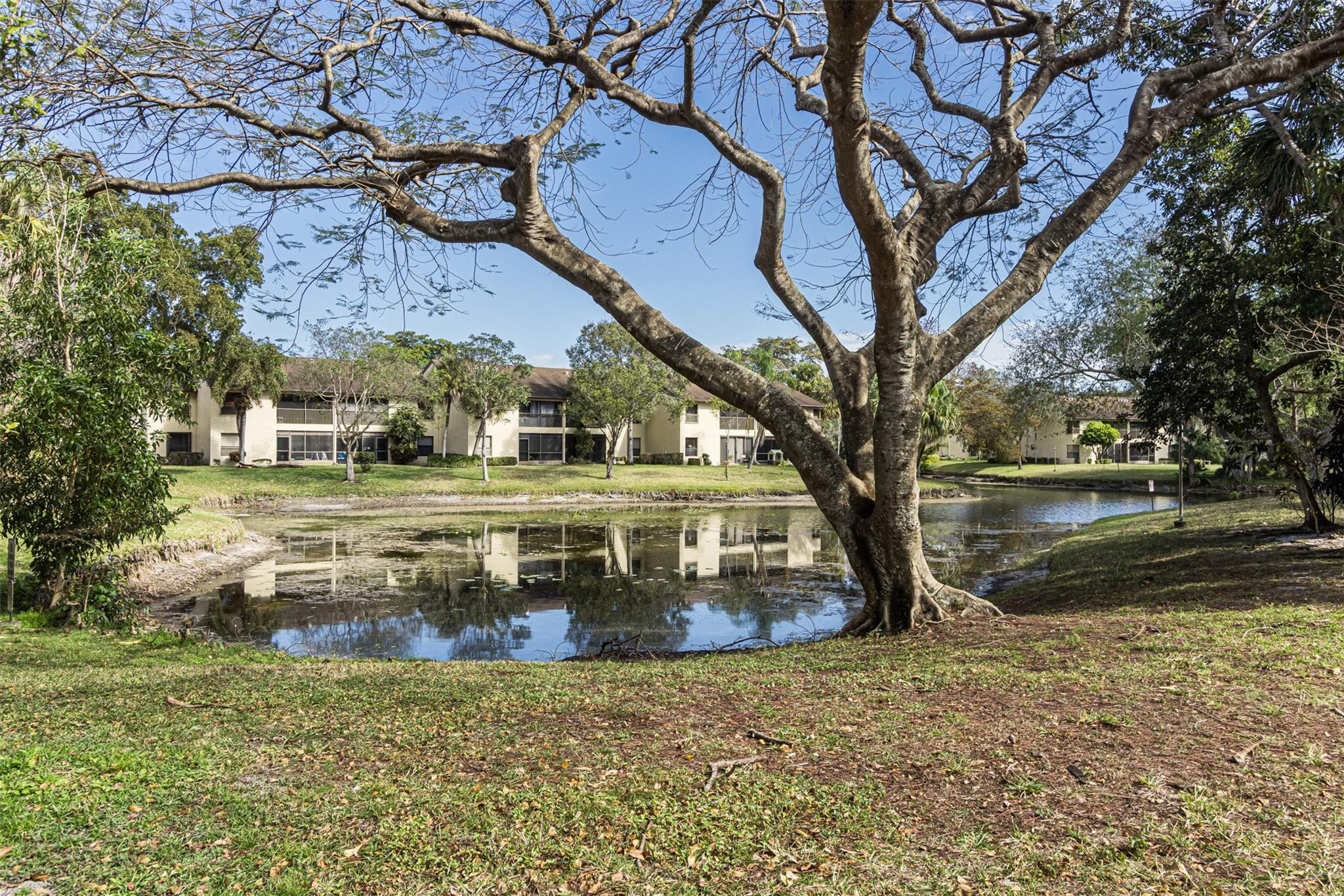 POND APPLE PLACE IV-B - Residential