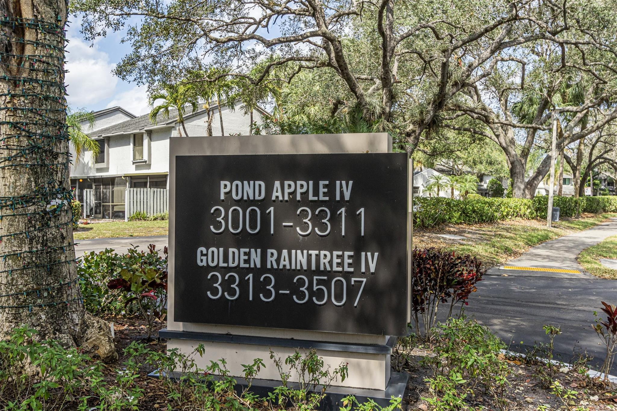 POND APPLE PLACE IV-B - Residential