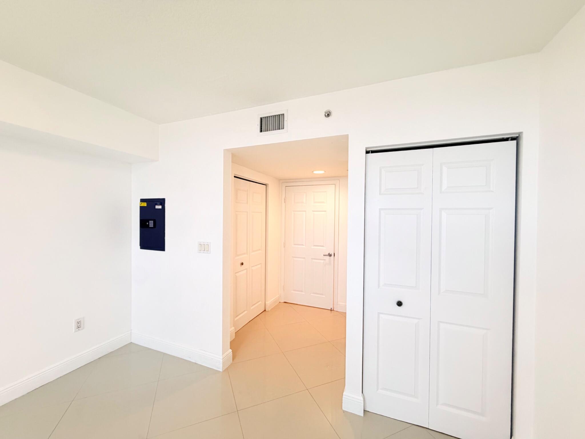 3232 Coral Way 1601