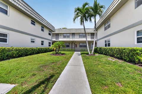 Tiny photo for 212 Monaco E, Delray Beach, FL 33446 (MLS # B26054200)