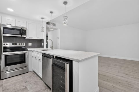 Tiny photo for 212 Monaco E, Delray Beach, FL 33446 (MLS # B26054200)