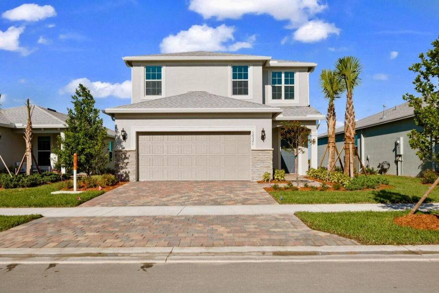 Beutiful BRAND NEW Updated Henley Model , 3 bed 2.5 bath, gated community, rent includes HOA, Cable, Speed Internet, and Lawn maintenance!!!
Energy Efficient home, Gas Stove, Dryer and Water Heater. Minutes from Tradition Square shops and Restaurants.