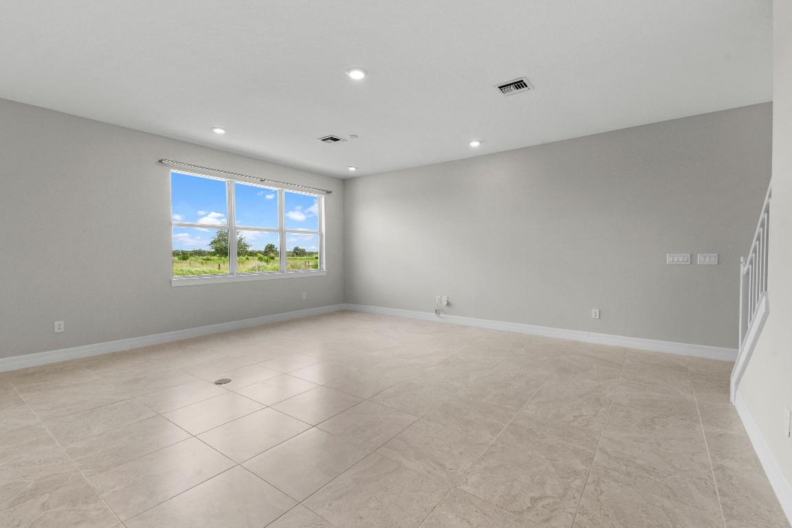 HERON PRESERVE AT TRADITION LOTS 254 & 255 - Residential Lease