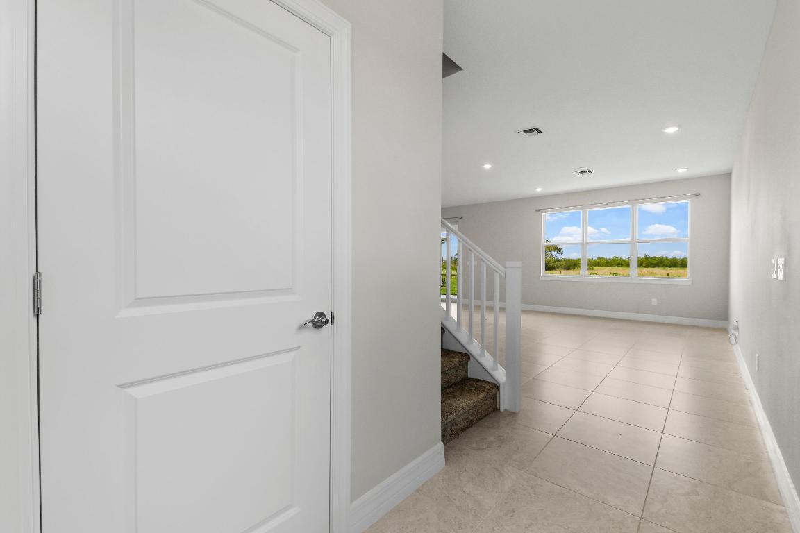 HERON PRESERVE AT TRADITION LOTS 254 & 255 - Residential Lease