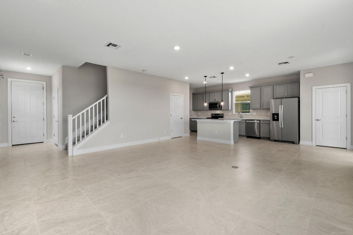 HERON PRESERVE AT TRADITION LOTS 254 & 255 - Residential Lease