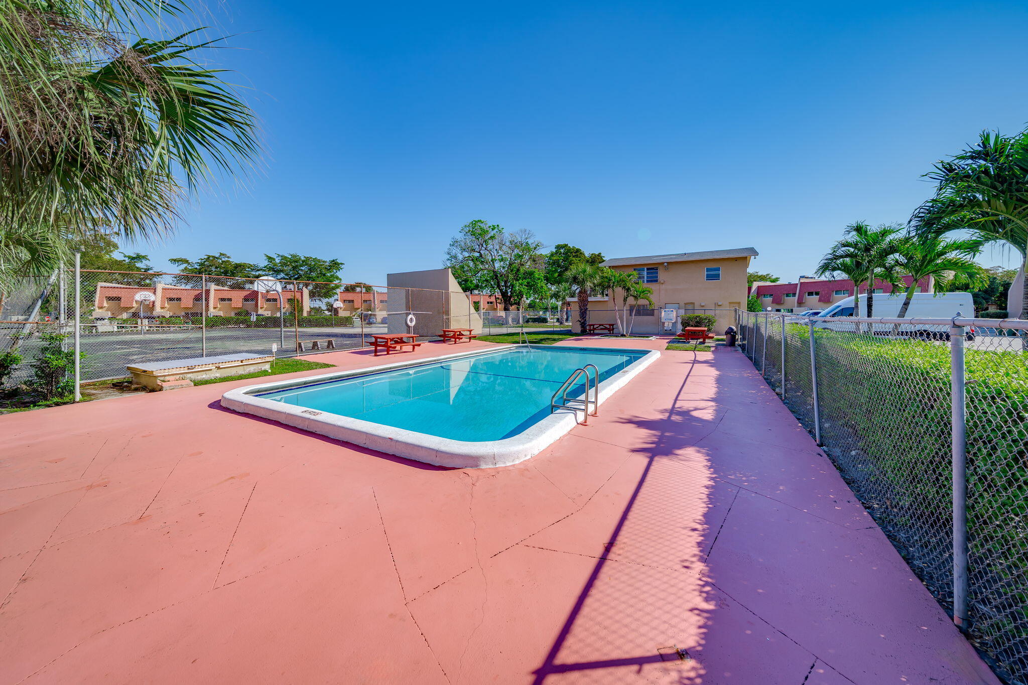 SHAKER VILLAGE PHASE 1 - Residential