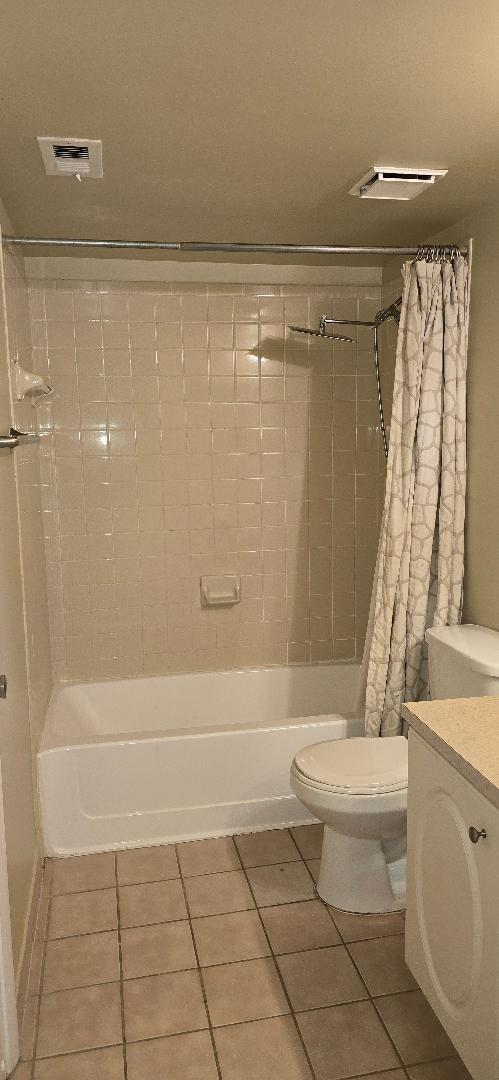 The PALMS OF PEMBROKE CONDO - Residential Lease