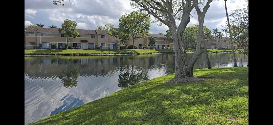 The PALMS OF PEMBROKE CONDO - Residential Lease