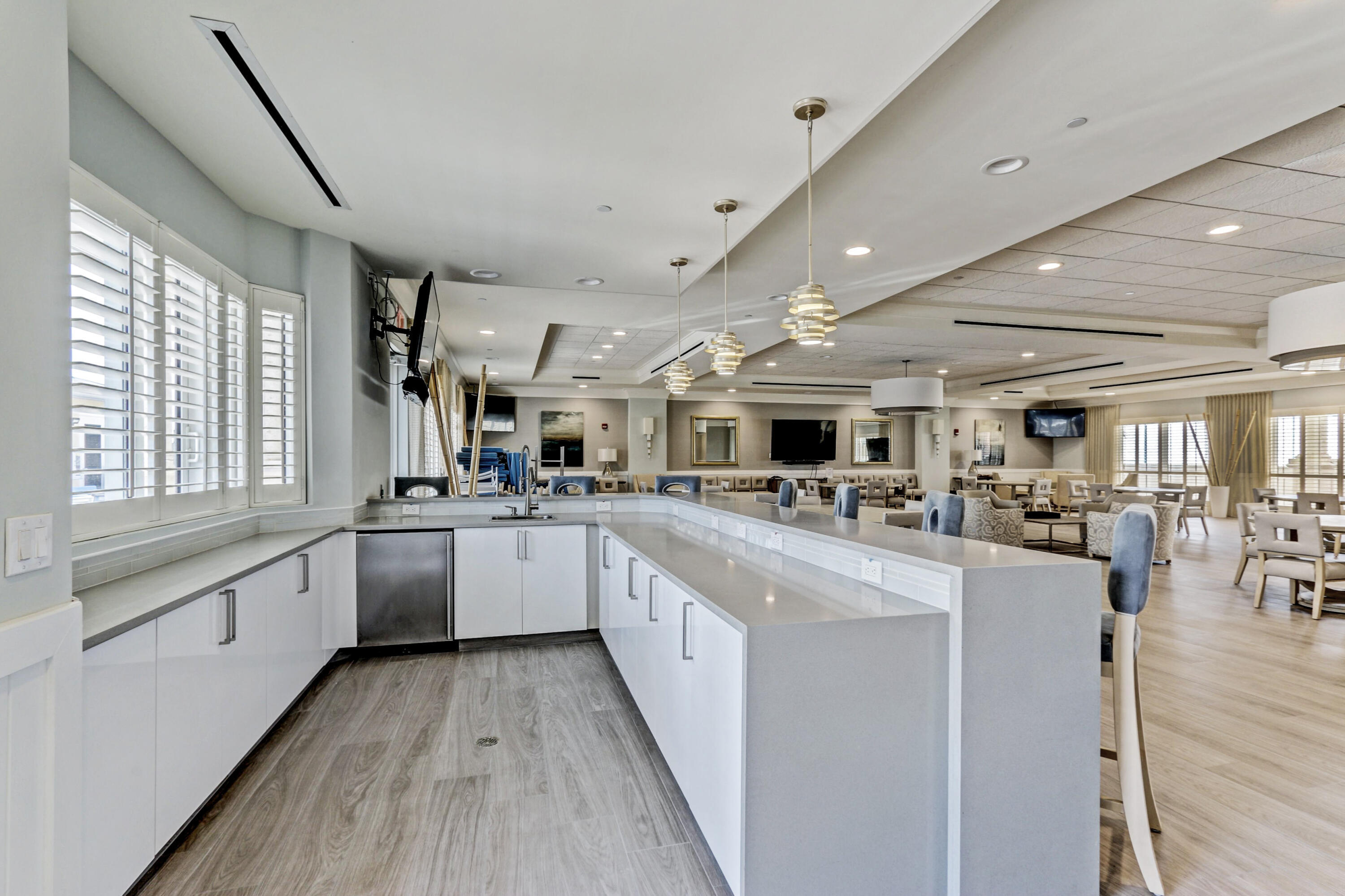 MARINA GRANDE RIVIERA BEACH CONDO - Residential