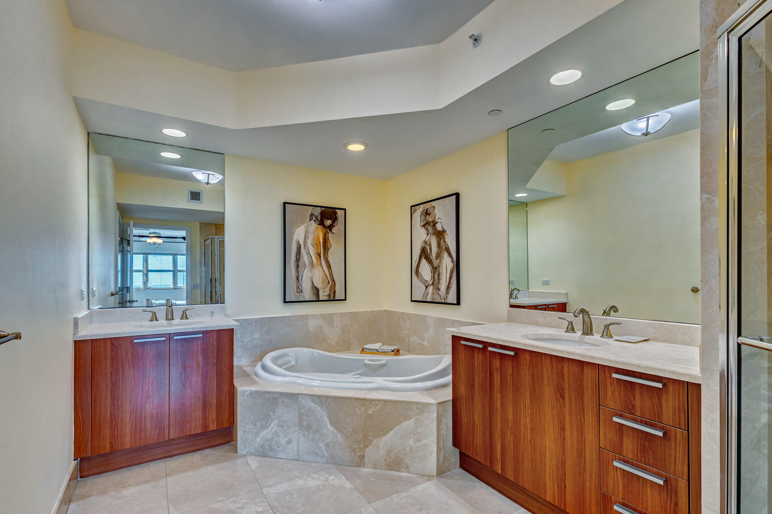 MARINA GRANDE RIVIERA BEACH CONDO - Residential
