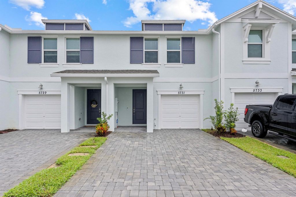 Photo of 5731 SE Edgewater Circle, Stuart, FL 34997 (MLS # R11131446)