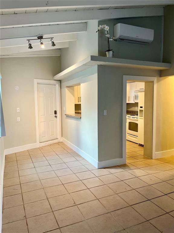 TRAILER CITY - Residential Lease