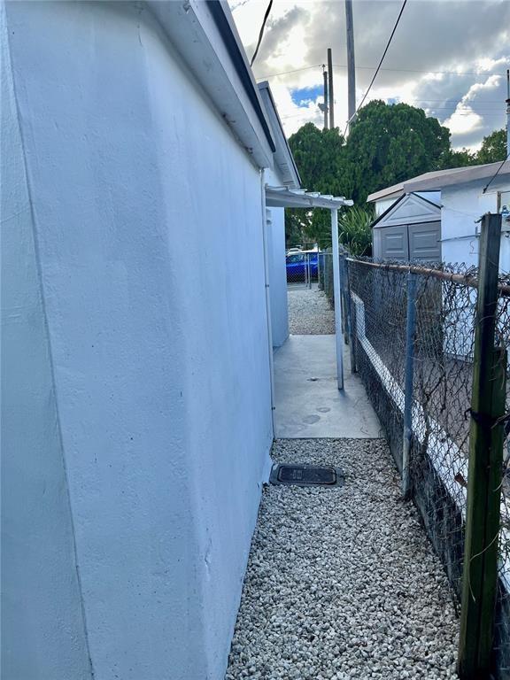 TRAILER CITY - Residential Lease