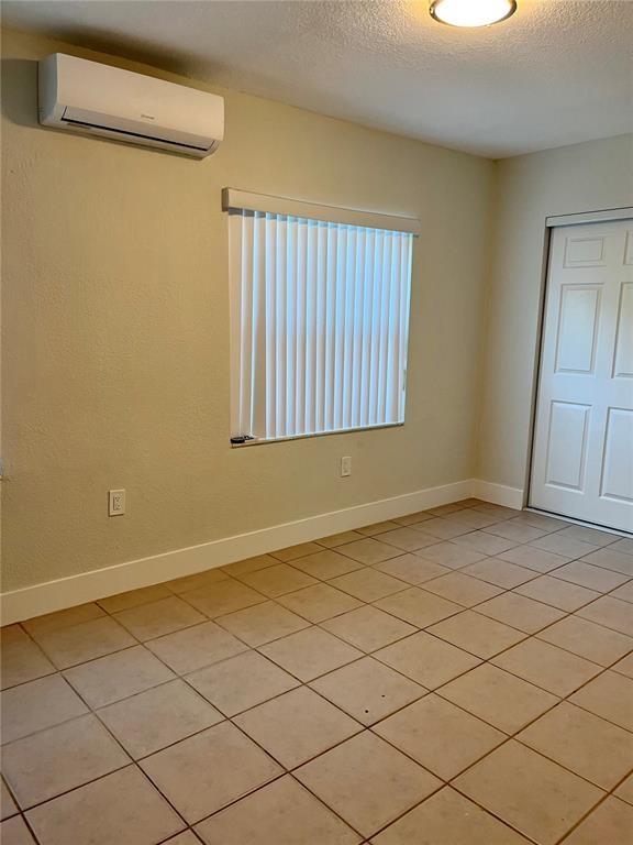 TRAILER CITY - Residential Lease