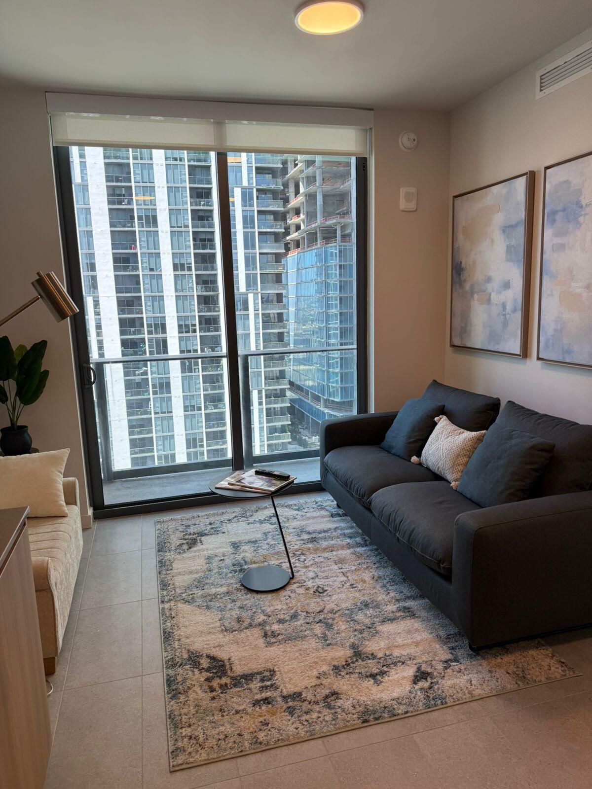 121 NE 5th Street 2406